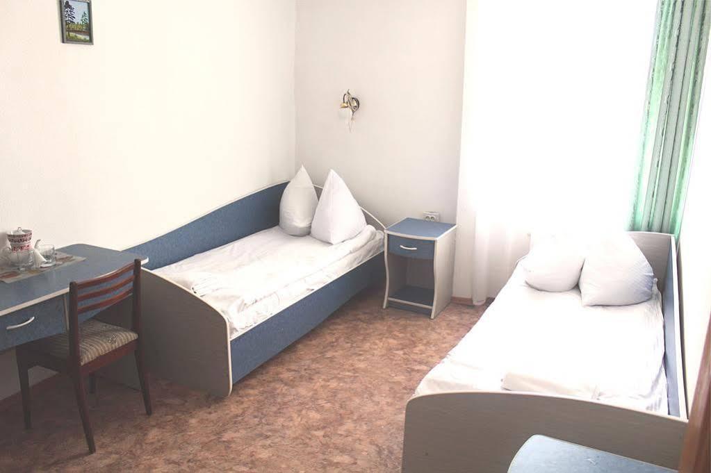 Hotel Tourist Астана Экстерьер фото