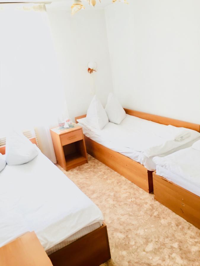 Hotel Tourist Астана Экстерьер фото
