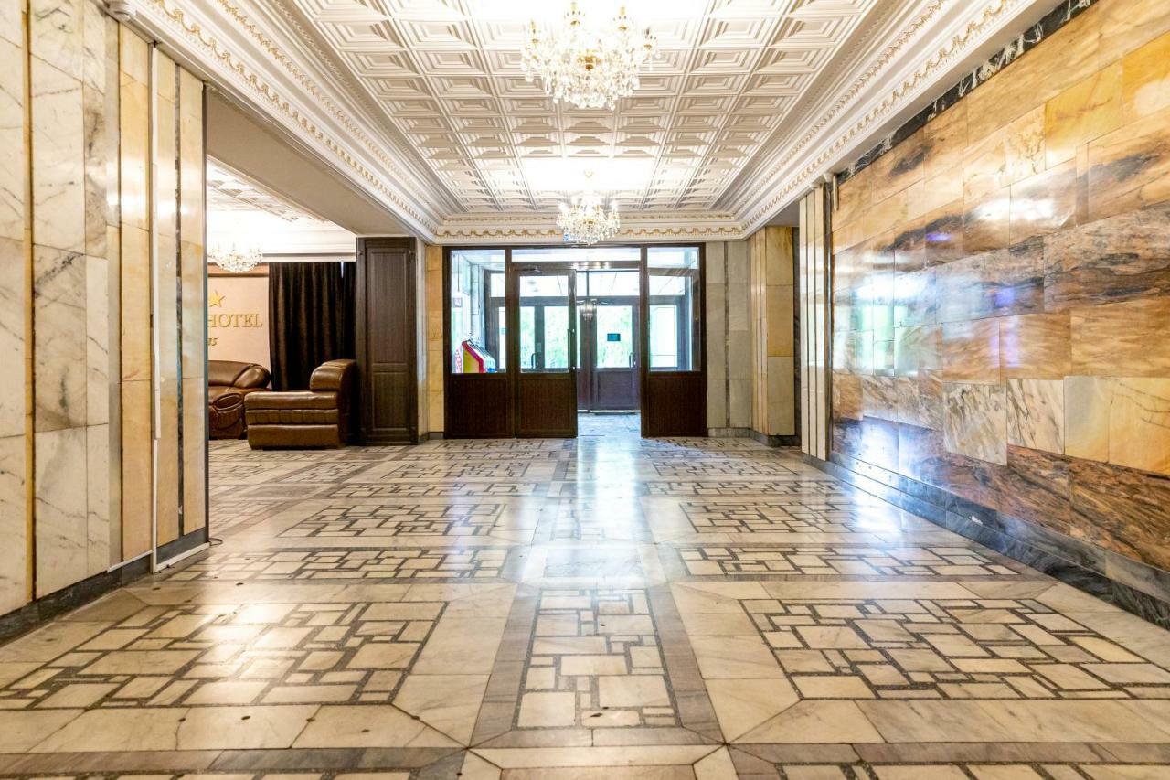 Hotel Tourist Астана Экстерьер фото